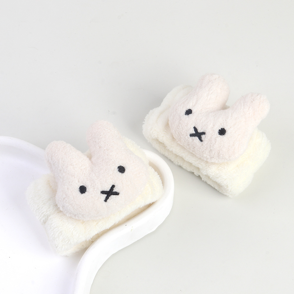Miffy Rabbit Wristuardband Cre - đánh giá và giá Cleanser Face